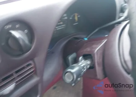 1998 Chevrolet Lumina z USA, uszkodzony, nr VIN 2G1WL52M6W9231846